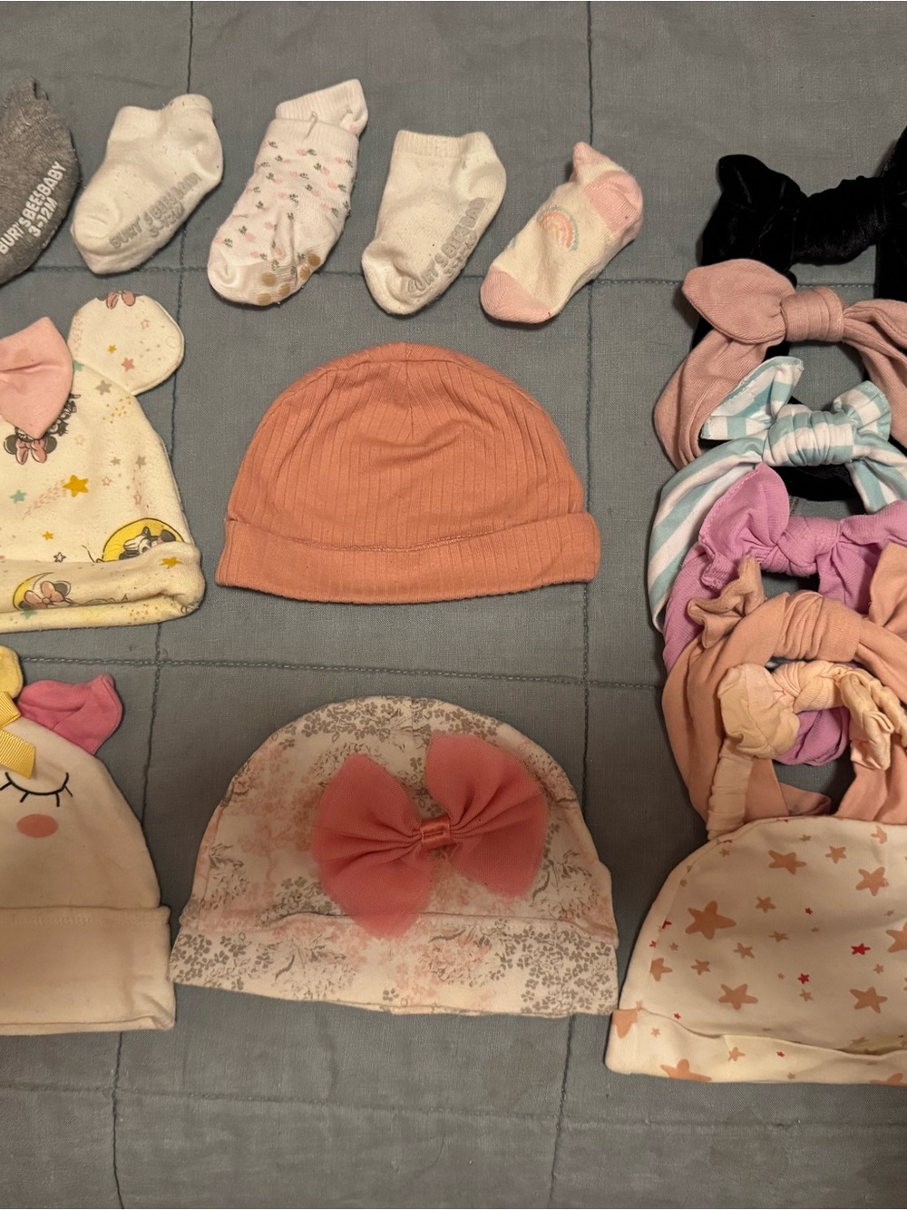 Baby Girl Lot Hats & Socks Size 6-9 Months Clothing Accessories